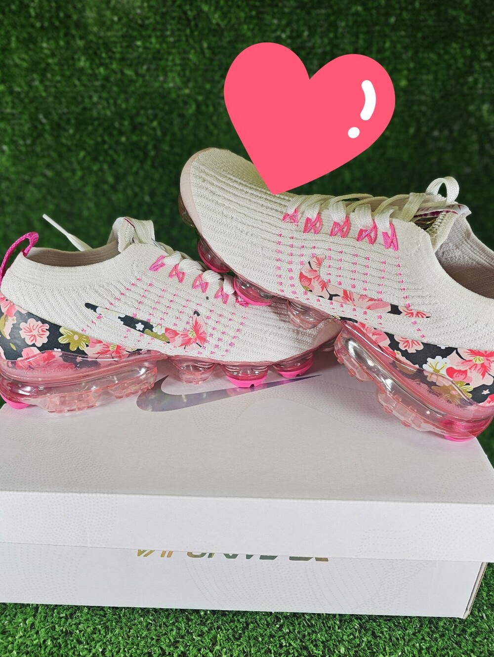 Nike Vapormax Women’s White & Pink Floral Air Sneakers 🩷 - Picture 9 of 9